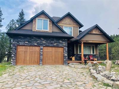 Invermere BC home by Team Rice