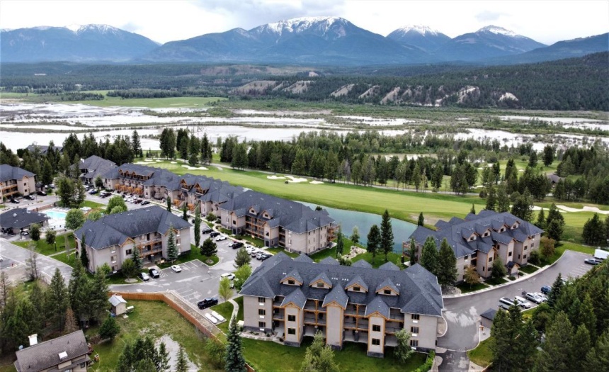 400 BIGHORN BOULEVARD, Radium Hot Springs, British Columbia V0A1M0, 1 Bedroom Bedrooms, ,1 BathroomBathrooms,Single Family,For Sale,BIGHORN BOULEVARD,2470174