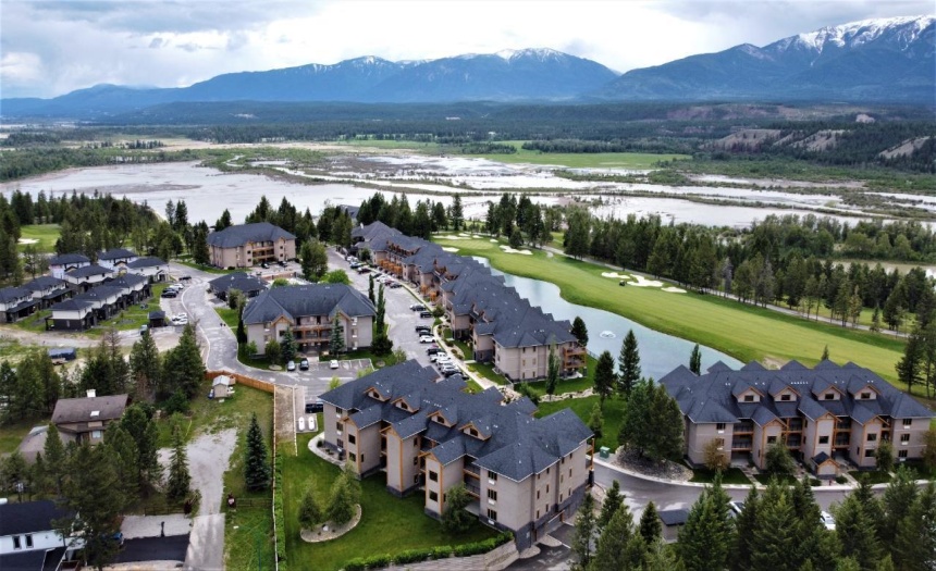 400 BIGHORN BOULEVARD, Radium Hot Springs, British Columbia V0A1M0, 1 Bedroom Bedrooms, ,1 BathroomBathrooms,Single Family,For Sale,BIGHORN BOULEVARD,2470174