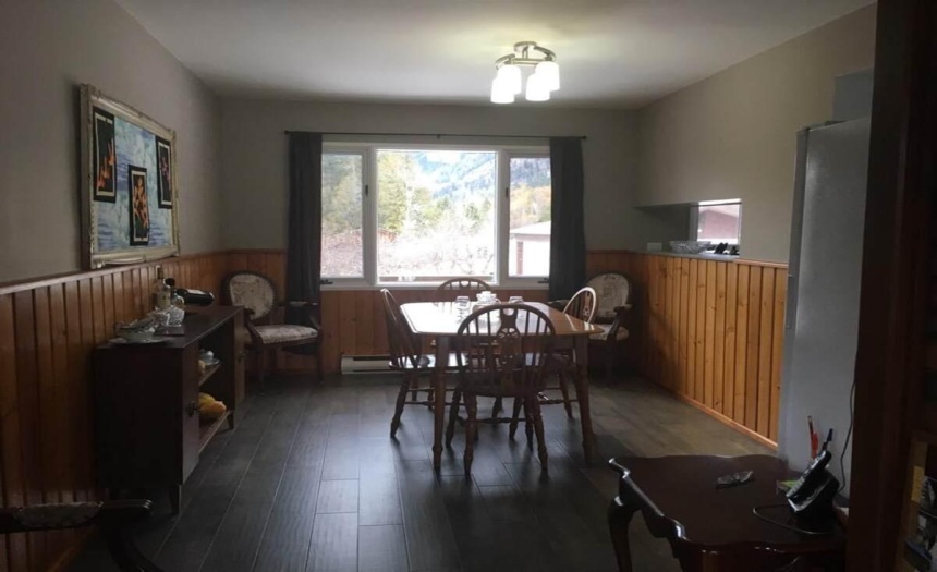 4856 32ND STREET, Canyon, British Columbia V0B1C1, 3 Bedrooms Bedrooms, ,3 BathroomsBathrooms,Single Family,For Sale,32ND STREET,2469819