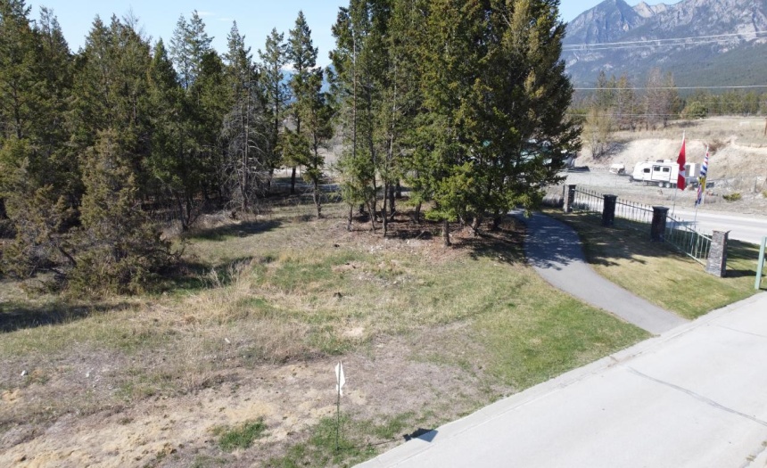 7483 SUN VALLEY PLACE, Radium Hot Springs, British Columbia V0A1M0, ,Vacant Land,For Sale,SUN VALLEY PLACE,2470010