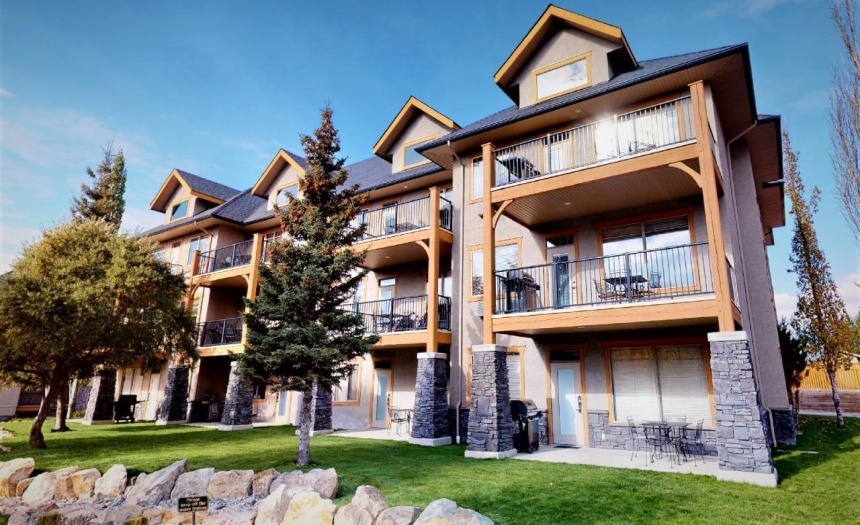 500 BIGHORN BOULEVARD, Radium Hot Springs, British Columbia V0A1M0, 1 Bedroom Bedrooms, ,1 BathroomBathrooms,Single Family,For Sale,BIGHORN BOULEVARD,2471587