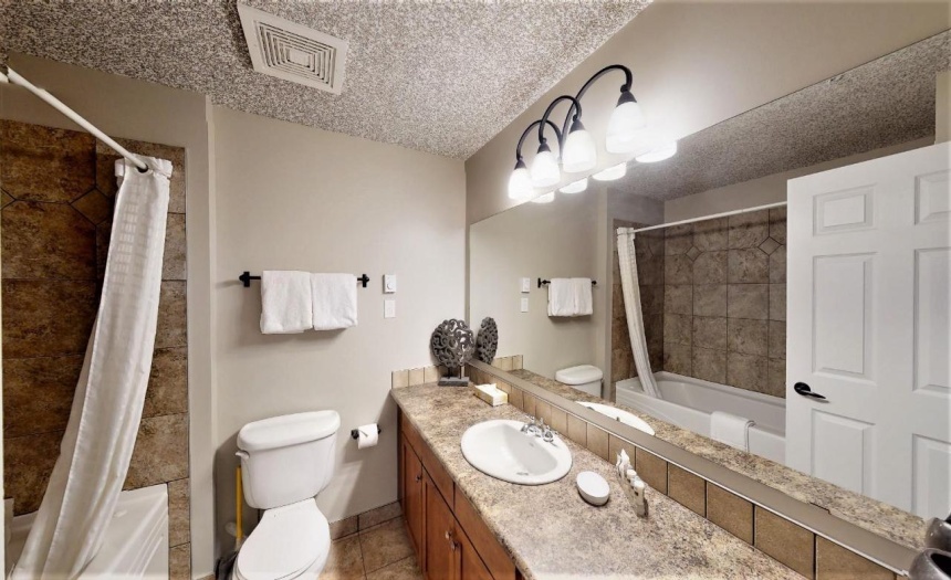 400 BIGHORN BOULEVARD, Radium Hot Springs, British Columbia V0A1M0, 2 Bedrooms Bedrooms, ,2 BathroomsBathrooms,Single Family,For Sale,BIGHORN BOULEVARD,2472094