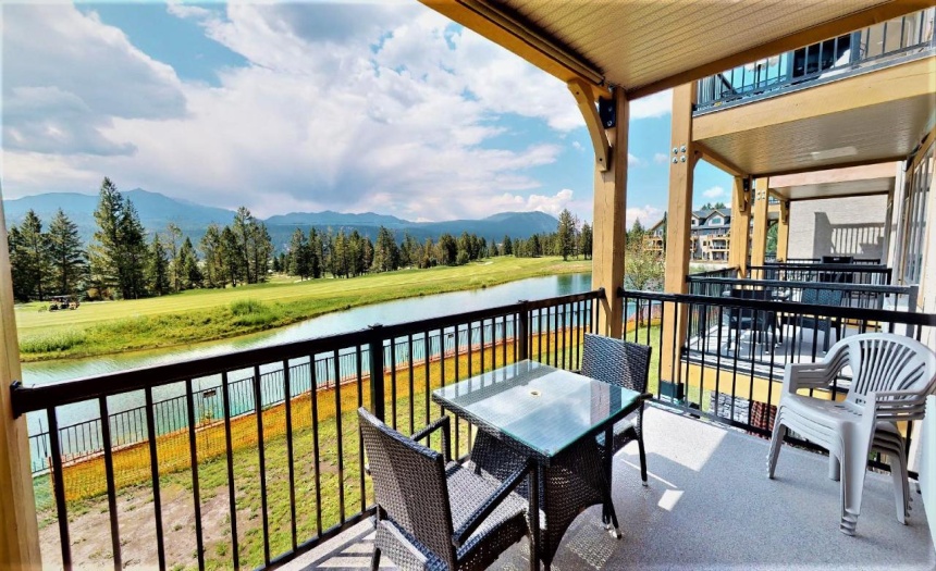 400 BIGHORN BOULEVARD, Radium Hot Springs, British Columbia V0A1M0, 2 Bedrooms Bedrooms, ,2 BathroomsBathrooms,Single Family,For Sale,BIGHORN BOULEVARD,2472094