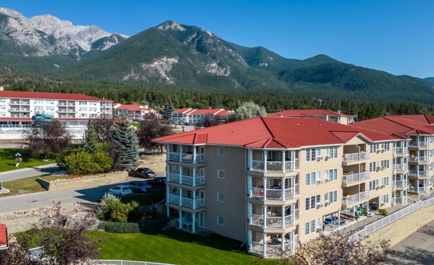 5052 RIVERVIEW ROAD, Fairmont Hot Springs, British Columbia V0B1L1, 1 Bedroom Bedrooms, ,1 BathroomBathrooms,Single Family,For Sale,RIVERVIEW ROAD,2473059