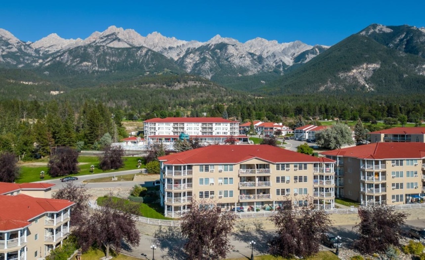 5052 RIVERVIEW ROAD, Fairmont Hot Springs, British Columbia V0B1L1, 1 Bedroom Bedrooms, ,1 BathroomBathrooms,Single Family,For Sale,RIVERVIEW ROAD,2473060