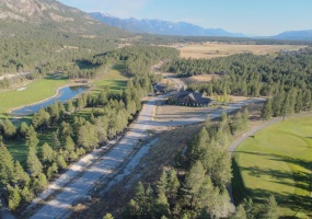 205 10TH AVENUE, Invermere, British Columbia V0A1K2, 2 Bedrooms Bedrooms, ,1 BathroomBathrooms,Single Family,For Sale,10TH AVENUE,2473172