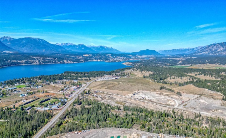 Lot 1 HIGHWAY 93/95, Windermere, British Columbia V0B2L0, ,Retail,For Sale,HIGHWAY 93/95,2473397