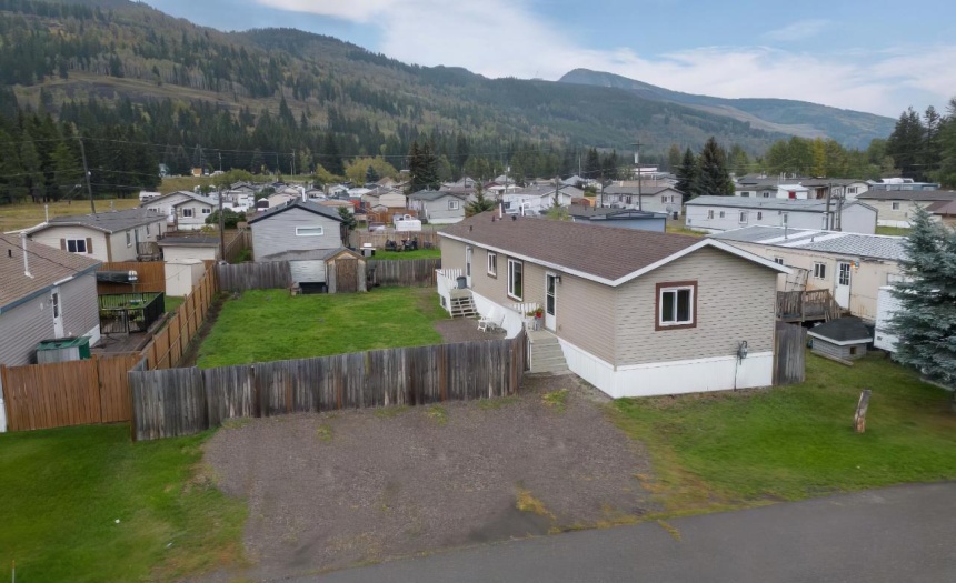 100 INDUSTRIAL ROAD 1 ROAD, Sparwood, British Columbia V0B2G1, 3 Bedrooms Bedrooms, ,2 BathroomsBathrooms,Single Family,For Sale,INDUSTRIAL ROAD 1 ROAD,2473403