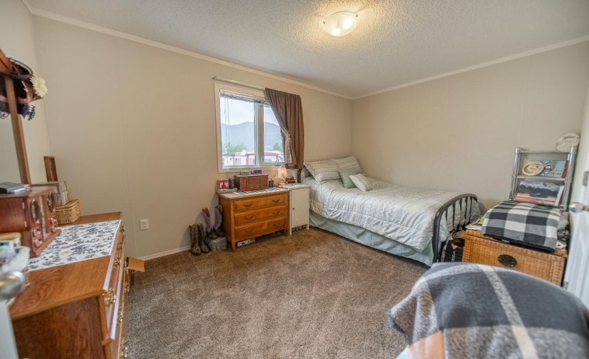 100 INDUSTRIAL ROAD 1 ROAD, Sparwood, British Columbia V0B2G1, 3 Bedrooms Bedrooms, ,2 BathroomsBathrooms,Single Family,For Sale,INDUSTRIAL ROAD 1 ROAD,2473403