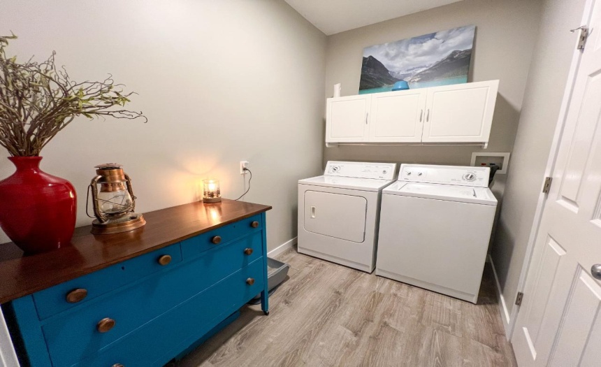 7599 EAGLECREST LANE, Radium Hot Springs, British Columbia V0A1M0, 2 Bedrooms Bedrooms, ,3 BathroomsBathrooms,Single Family,For Sale,EAGLECREST LANE,2473507