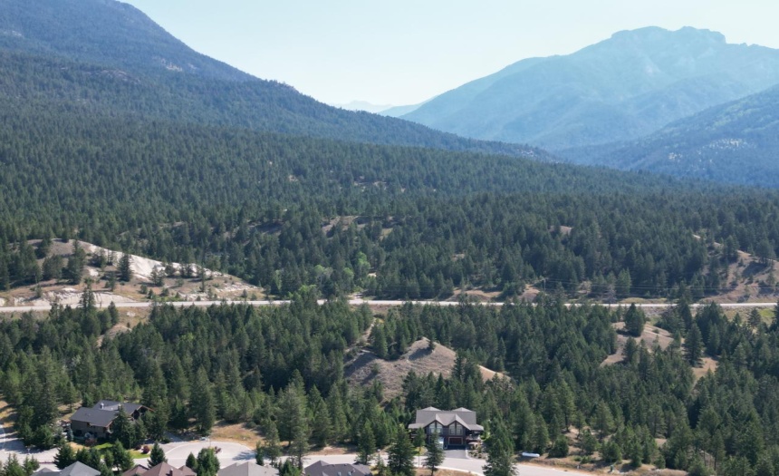 7098/7100 MORGAN LANE, Radium Hot Springs, British Columbia V0A1M0, ,Vacant Land,For Sale,MORGAN LANE,2463217