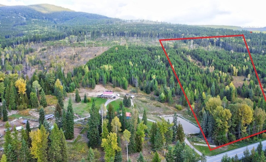 7960 HIGHWAY 3, Yahk, British Columbia V0B2P0, ,Vacant Land,For Sale,HIGHWAY 3,2473644