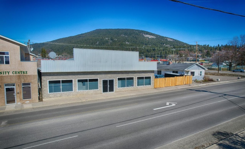 1510 COOK STREET, Creston, British Columbia V0B1G0, ,Retail,For Sale,COOK STREET,2473645