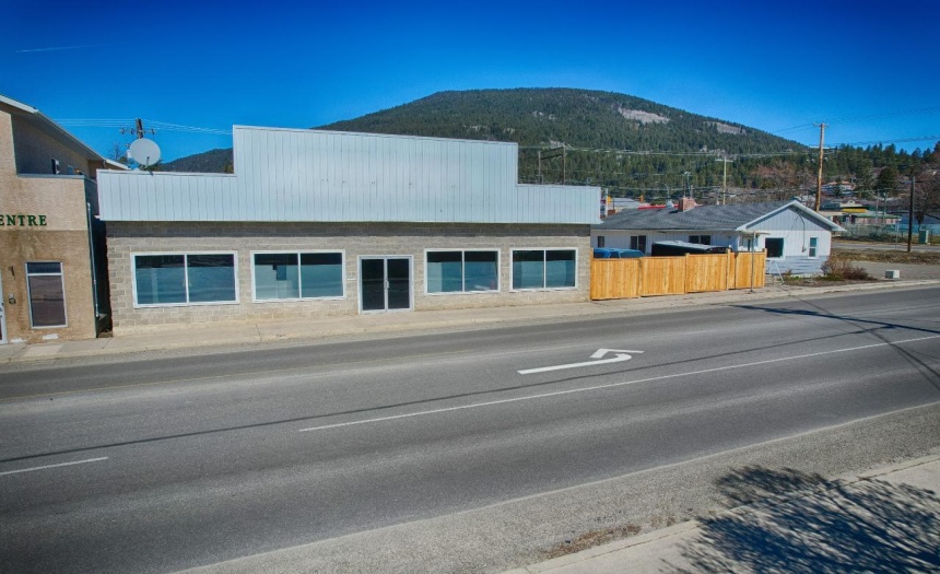 1510 COOK STREET, Creston, British Columbia V0B1G0, ,Retail,For Sale,COOK STREET,2473645