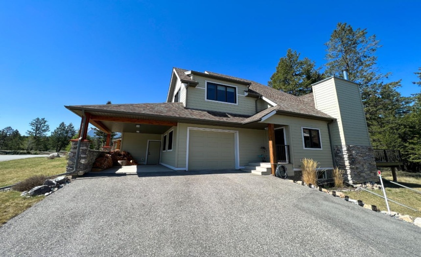 6800 COLUMBIA LAKE ROAD, Columbia Lake, British Columbia V0B1L2, 2 Bedrooms Bedrooms, ,3 BathroomsBathrooms,Single Family,For Sale,COLUMBIA LAKE ROAD,2473641