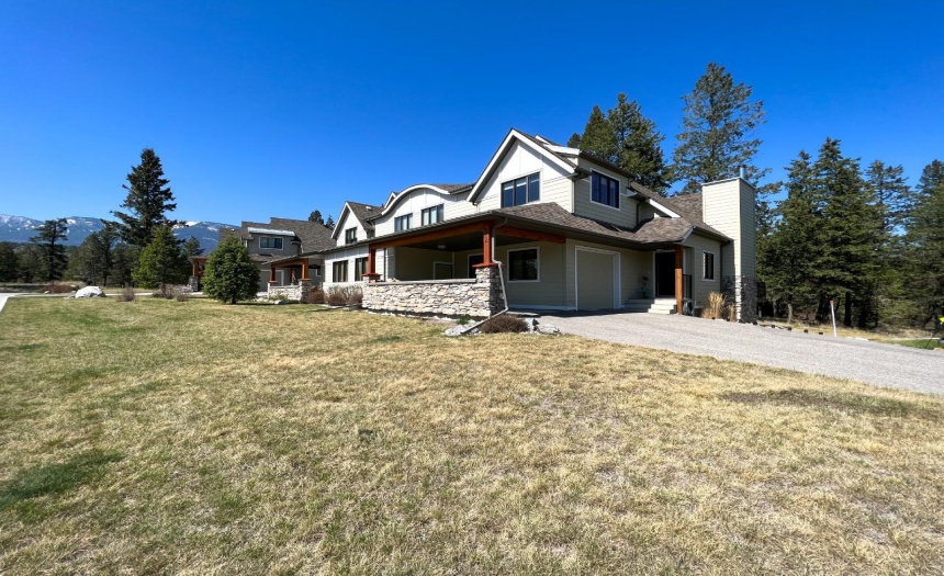 6800 COLUMBIA LAKE ROAD, Columbia Lake, British Columbia V0B1L2, 2 Bedrooms Bedrooms, ,3 BathroomsBathrooms,Single Family,For Sale,COLUMBIA LAKE ROAD,2473641