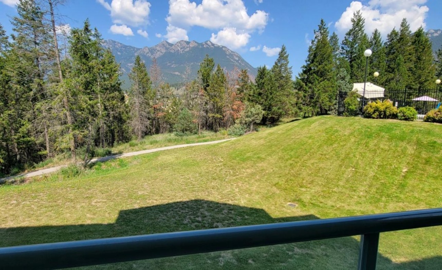 4765 FORSTERS LANDING ROAD, Radium Hot Springs, British Columbia V0A1M0, 2 Bedrooms Bedrooms, ,2 BathroomsBathrooms,Single Family,For Sale,FORSTERS LANDING ROAD,2473638