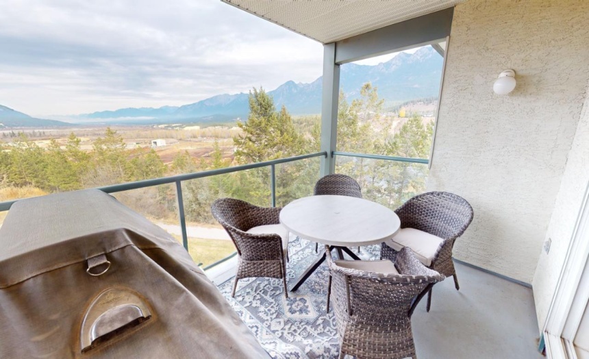 4765 FORSTERS LANDING ROAD, Radium Hot Springs, British Columbia V0A1M0, 2 Bedrooms Bedrooms, ,3 BathroomsBathrooms,Single Family,For Sale,FORSTERS LANDING ROAD,2473802