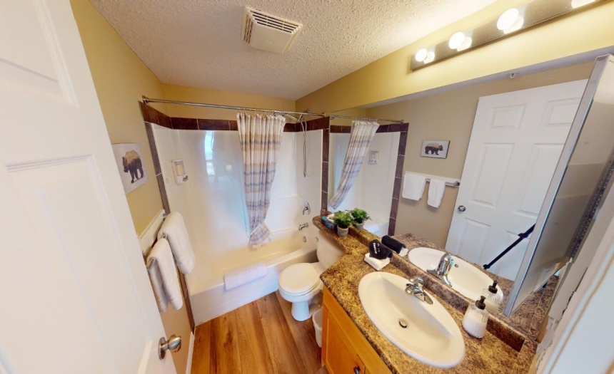 4765 FORSTERS LANDING ROAD, Radium Hot Springs, British Columbia V0A1M0, 2 Bedrooms Bedrooms, ,3 BathroomsBathrooms,Single Family,For Sale,FORSTERS LANDING ROAD,2473802