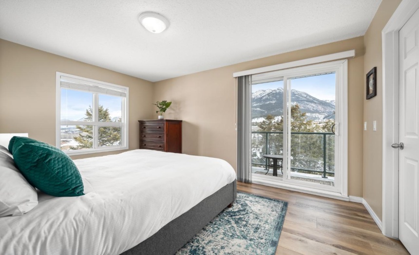 4765 FORSTERS LANDING ROAD, Radium Hot Springs, British Columbia V0A1M0, 2 Bedrooms Bedrooms, ,3 BathroomsBathrooms,Single Family,For Sale,FORSTERS LANDING ROAD,2473802