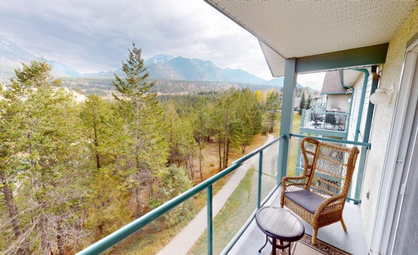 4765 FORSTERS LANDING ROAD, Radium Hot Springs, British Columbia V0A1M0, 2 Bedrooms Bedrooms, ,3 BathroomsBathrooms,Single Family,For Sale,FORSTERS LANDING ROAD,2473802