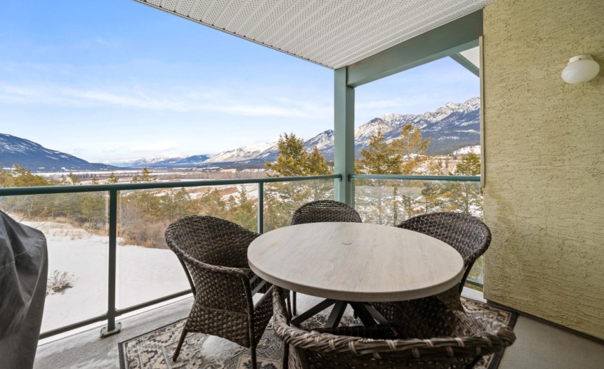 4765 FORSTERS LANDING ROAD, Radium Hot Springs, British Columbia V0A1M0, 2 Bedrooms Bedrooms, ,3 BathroomsBathrooms,Single Family,For Sale,FORSTERS LANDING ROAD,2473802