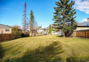 618 8TH STREET S, Golden, British Columbia V0A1H0, ,Vacant Land,For Sale,8TH STREET S,2473832