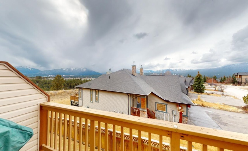 4878 RIDGE ROAD, Radium Hot Springs, British Columbia V0A1M0, 4 Bedrooms Bedrooms, ,2 BathroomsBathrooms,Single Family,For Sale,RIDGE ROAD,2473717