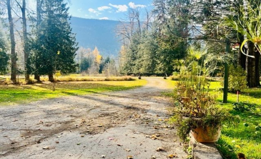 336 ARROW CREEK ROAD E, Arrow Creek, British Columbia V0B1G9, 2 Bedrooms Bedrooms, ,1 BathroomBathrooms,Single Family,For Sale,ARROW CREEK ROAD E,2473854