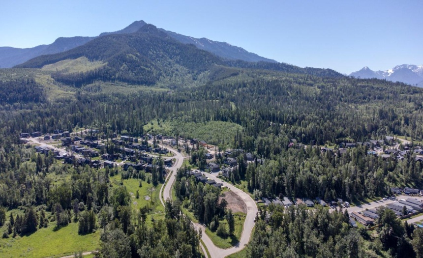 111 WHITETAIL DRIVE, Fernie, British Columbia V0B1M1, ,Vacant Land,For Sale,WHITETAIL DRIVE,2473925