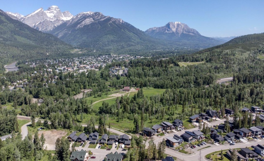 107 WHITETAIL DRIVE, Fernie, British Columbia V0B1M1, ,Vacant Land,For Sale,WHITETAIL DRIVE,2473923