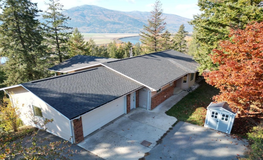 1205 FOX TREE ROAD, Creston, British Columbia V0B1G2, 4 Bedrooms Bedrooms, ,2 BathroomsBathrooms,Single Family,For Sale,FOX TREE ROAD,2474016