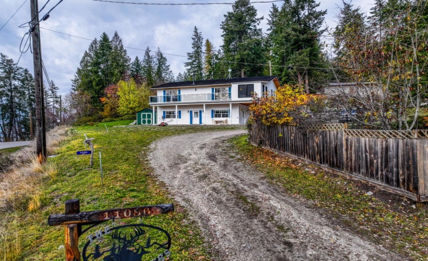 11086 HIGHWAY 3A, Sanca, British Columbia V0B1G2, 3 Bedrooms Bedrooms, ,2 BathroomsBathrooms,Single Family,For Sale,HIGHWAY 3A,2474028