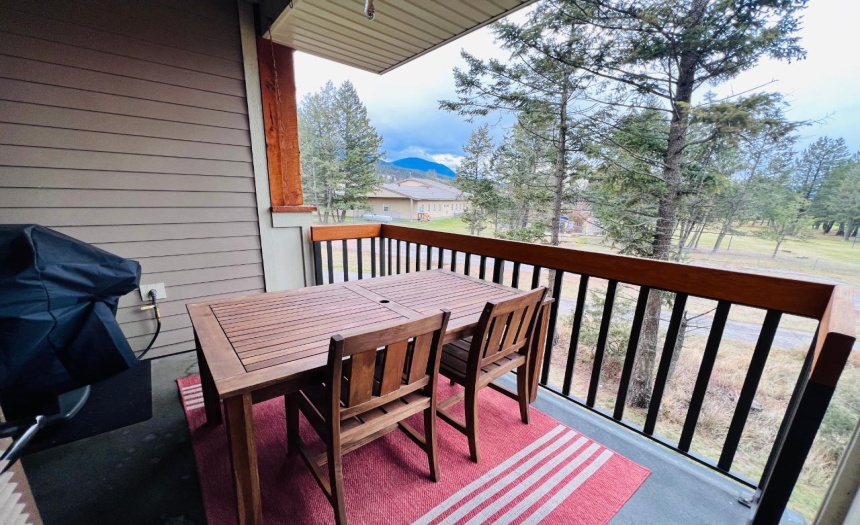 7495 COLUMBIA AVENUE, Radium Hot Springs, British Columbia V0A1M0, 2 Bedrooms Bedrooms, ,2 BathroomsBathrooms,Single Family,For Sale,COLUMBIA AVENUE,2474034