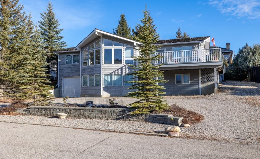 1715 3RD AVENUE, Invermere, British Columbia V0A1K0, 3 Bedrooms Bedrooms, ,3 BathroomsBathrooms,Single Family,For Sale,3RD AVENUE,2474053