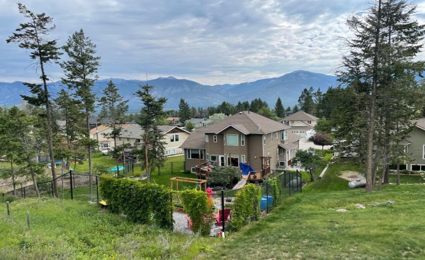 801 WESTRIDGE DRIVE, Invermere, British Columbia V0A1K4, 4 Bedrooms Bedrooms, ,4 BathroomsBathrooms,Single Family,For Sale,WESTRIDGE DRIVE,2474081