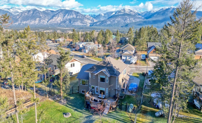 801 WESTRIDGE DRIVE, Invermere, British Columbia V0A1K4, 4 Bedrooms Bedrooms, ,4 BathroomsBathrooms,Single Family,For Sale,WESTRIDGE DRIVE,2474081