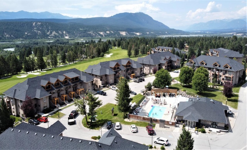 400 BIGHORN BOULEVARD, Radium Hot Springs, British Columbia V0A1M0, 1 Bedroom Bedrooms, ,1 BathroomBathrooms,Single Family,For Sale,BIGHORN BOULEVARD,2474131