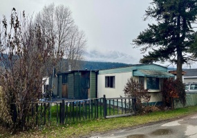 1117 10TH AVENUE N, Golden, British Columbia V0A1H1, 3 Bedrooms Bedrooms, ,Single Family,For Sale,10TH AVENUE N,2474071