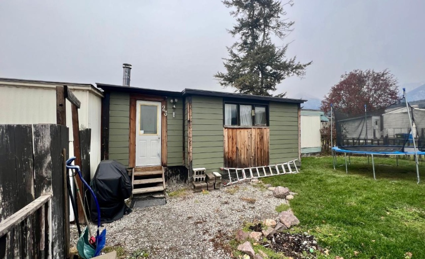 1117 10TH AVENUE N, Golden, British Columbia V0A1H1, 3 Bedrooms Bedrooms, ,Single Family,For Sale,10TH AVENUE N,2474071