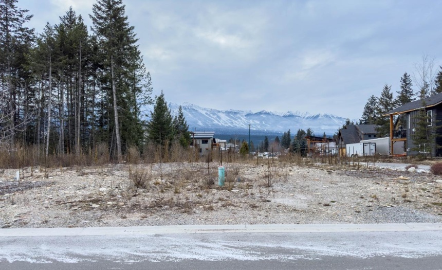 Lot 30 CEDAR STREET, Golden, British Columbia V0A1H0, ,Vacant Land,For Sale,CEDAR STREET,2474301