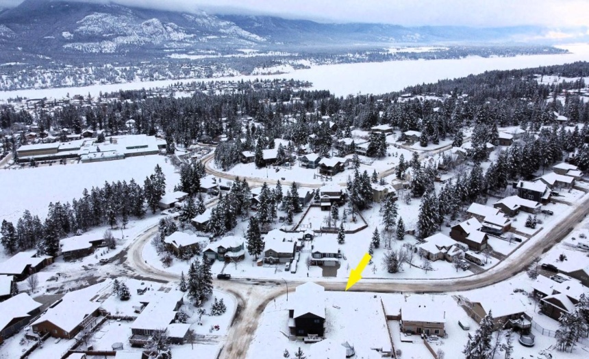 821 WESTRIDGE WAY, Invermere, British Columbia V0A1K4, ,Single Family,For Sale,WESTRIDGE WAY,2474305