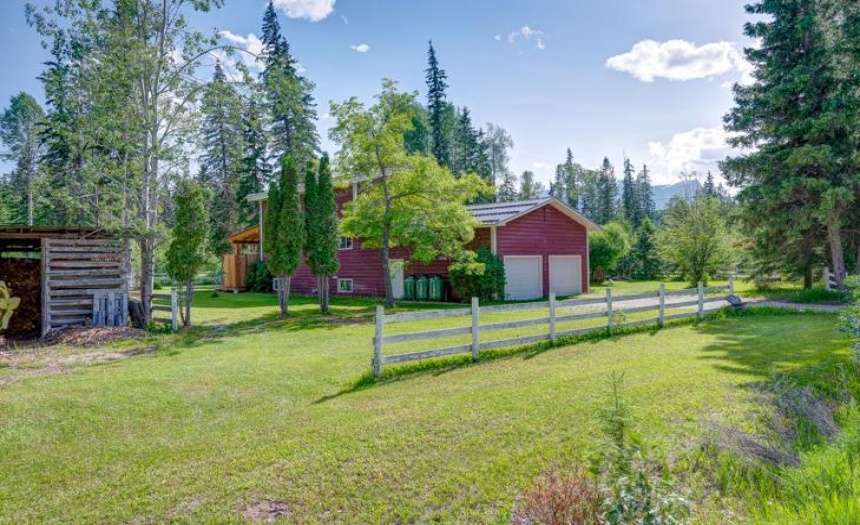 1732 OBERG JOHNSON ROAD, Golden, British Columbia V0A1H1, 3 Bedrooms Bedrooms, ,3 BathroomsBathrooms,Single Family,For Sale,OBERG JOHNSON ROAD,2474356