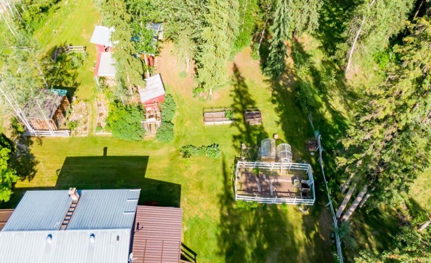 1732 OBERG JOHNSON ROAD, Golden, British Columbia V0A1H1, 3 Bedrooms Bedrooms, ,3 BathroomsBathrooms,Single Family,For Sale,OBERG JOHNSON ROAD,2474356