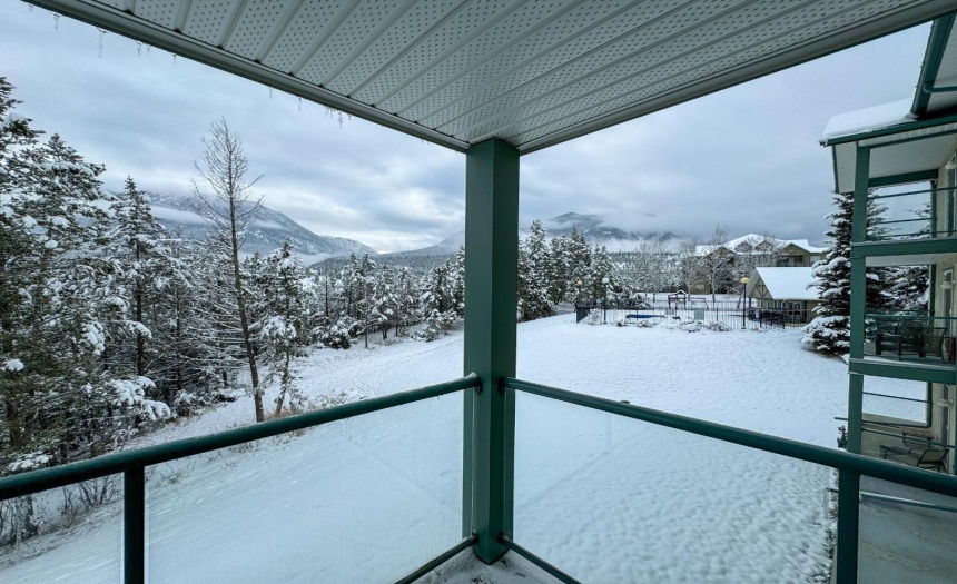 4765 FORSTERS LANDING ROAD, Radium Hot Springs, British Columbia V0A1M0, 2 Bedrooms Bedrooms, ,2 BathroomsBathrooms,Single Family,For Sale,FORSTERS LANDING ROAD,2474359