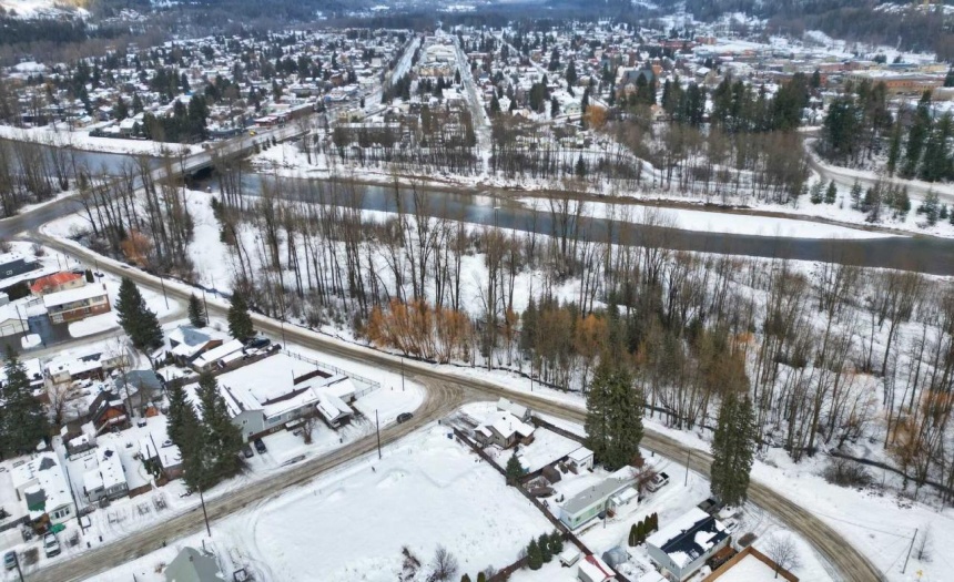 980 HAND AVENUE, Fernie, British Columbia V0B1M1, ,Vacant Land,For Sale,HAND AVENUE,2474400