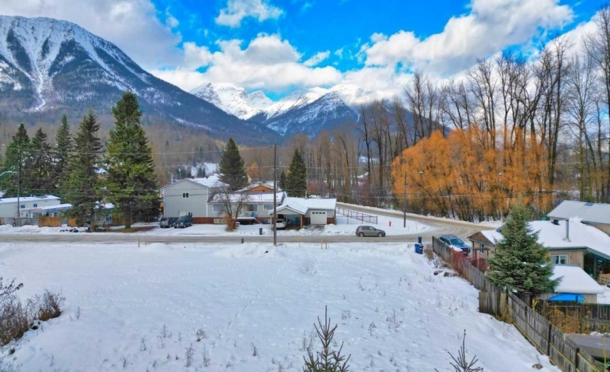 980 HAND AVENUE, Fernie, British Columbia V0B1M1, ,Vacant Land,For Sale,HAND AVENUE,2474400