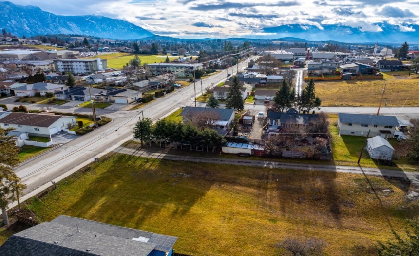 517 16TH AVENUE, Creston, British Columbia V0B1G5, ,Vacant Land,For Sale,16TH AVENUE,2474525