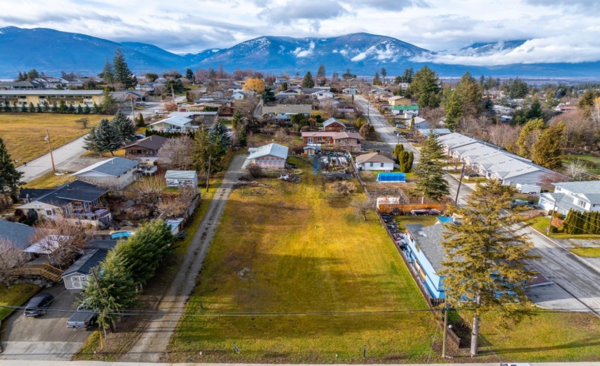 517 16TH AVENUE, Creston, British Columbia V0B1G5, ,Vacant Land,For Sale,16TH AVENUE,2474525